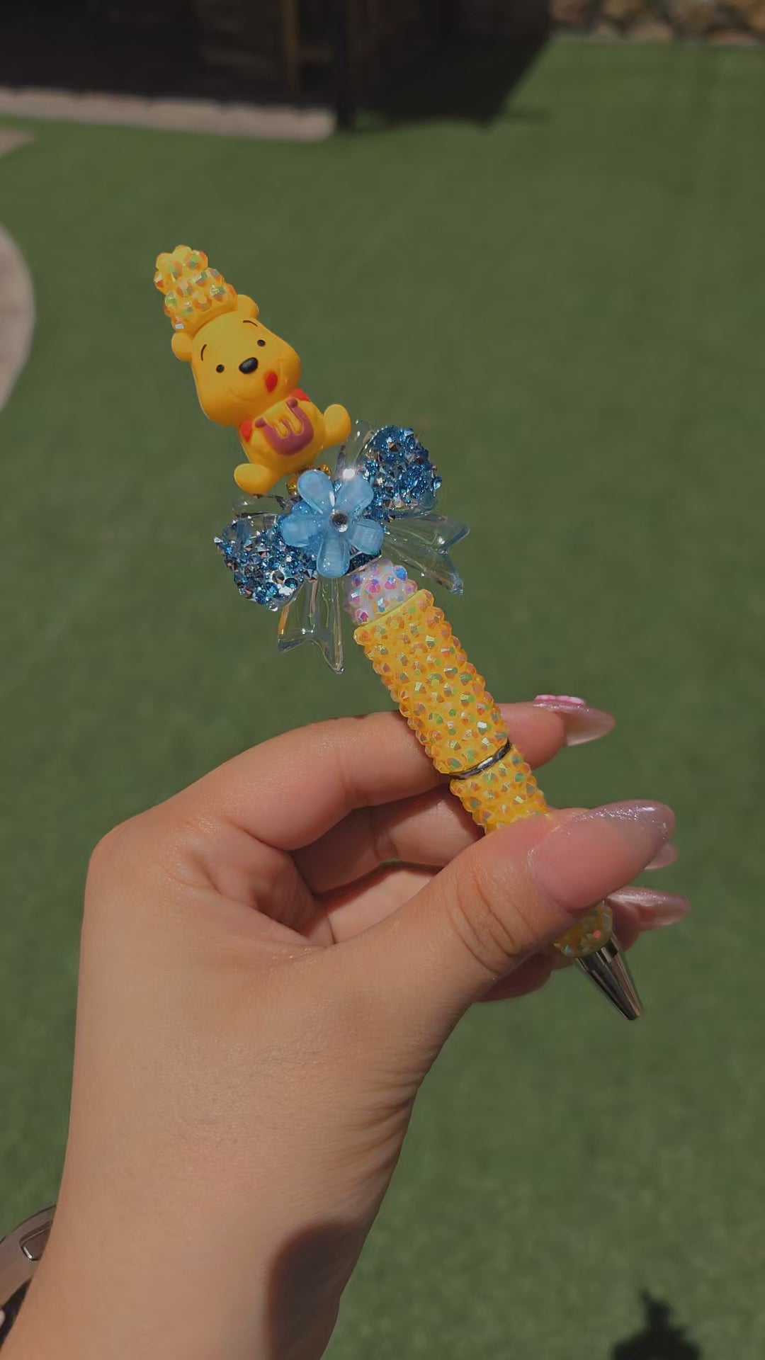 Winnie the Pooh Beaded Rhinestone Pen 🍯💛